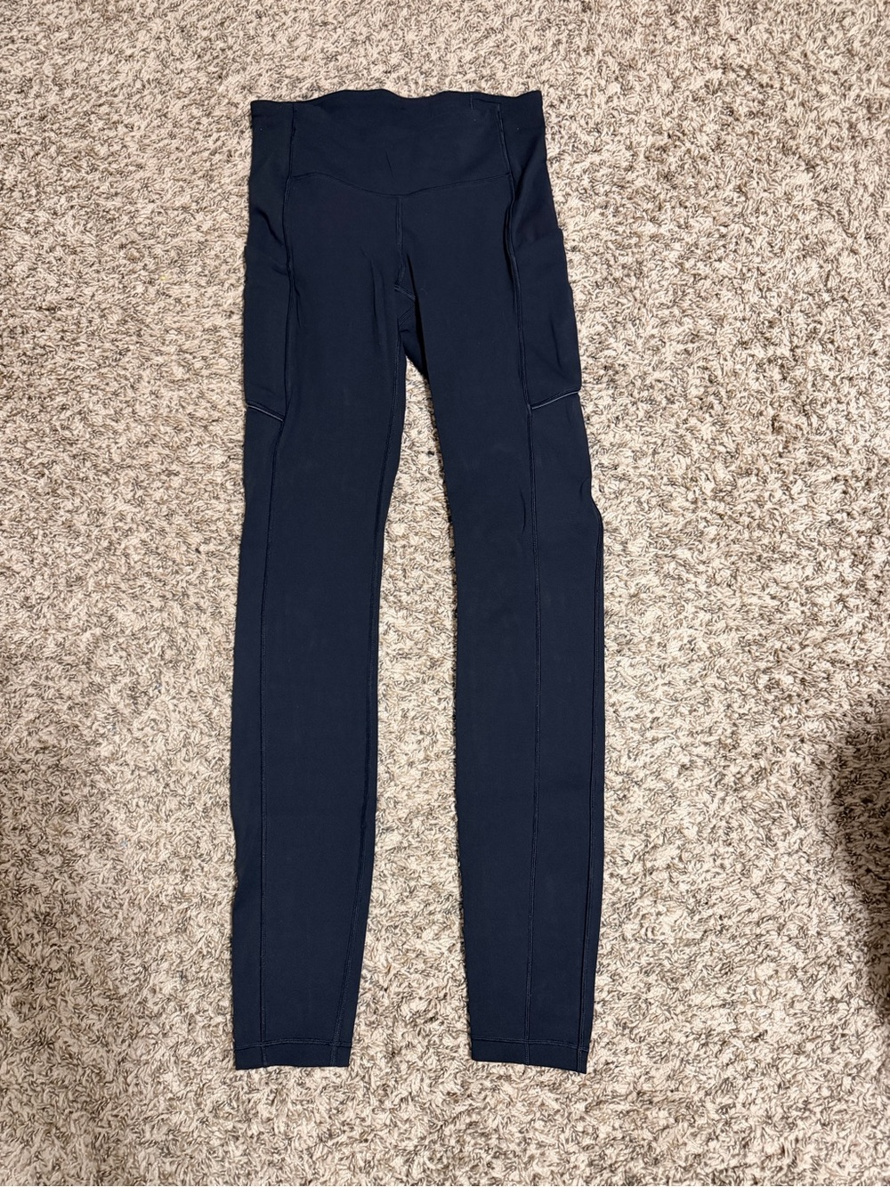 Lululemon High-Waist Black Active Leggings with Side Pockets